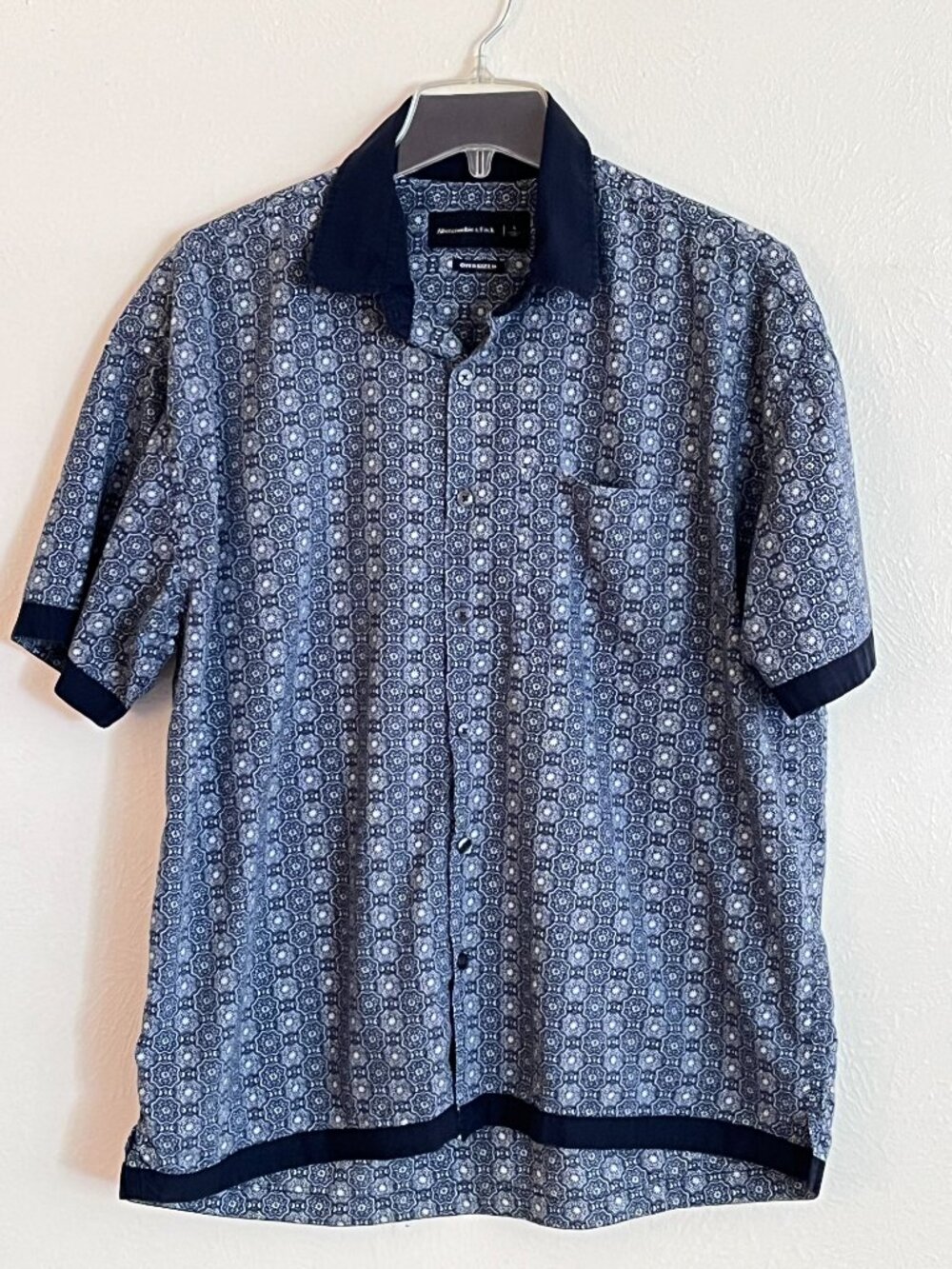 Abercrombie Fitch Men's Blue Paisley Short Sleeve Button Down Shirt L Oversized